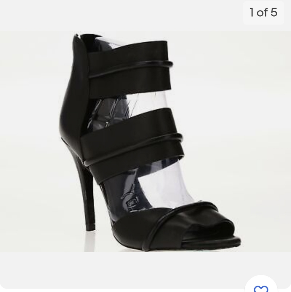 JAY ADONI HEELS ❤️ 💙